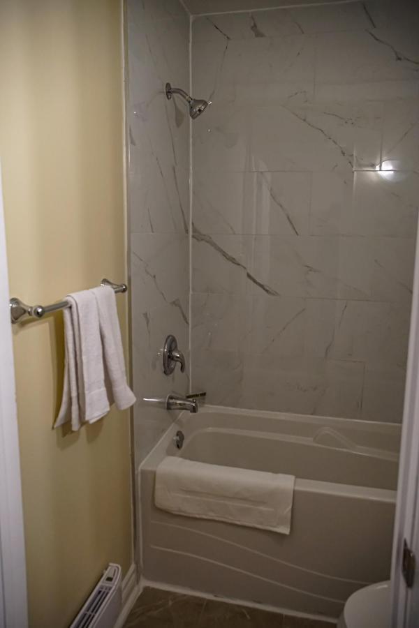 Skyland Motel Inn & Suites Huntsville Buitenkant foto